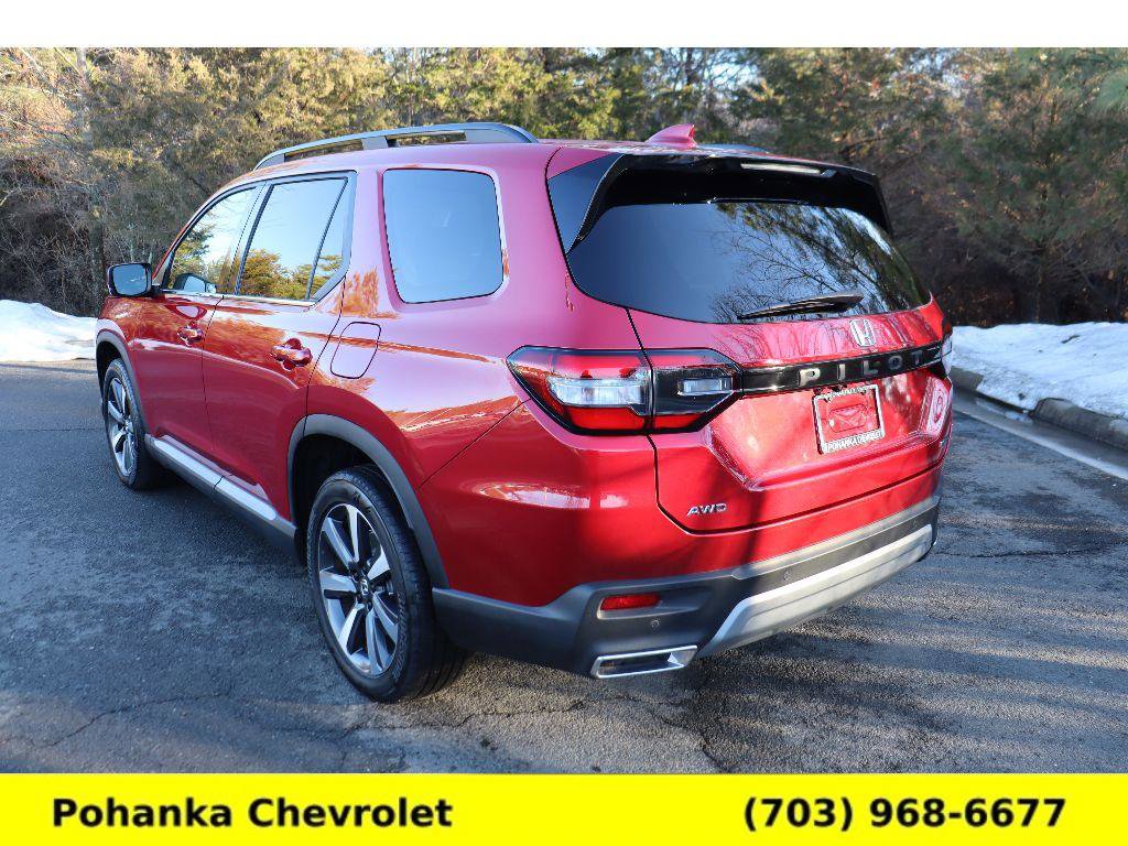 Used 2024 Honda Pilot Touring image 5