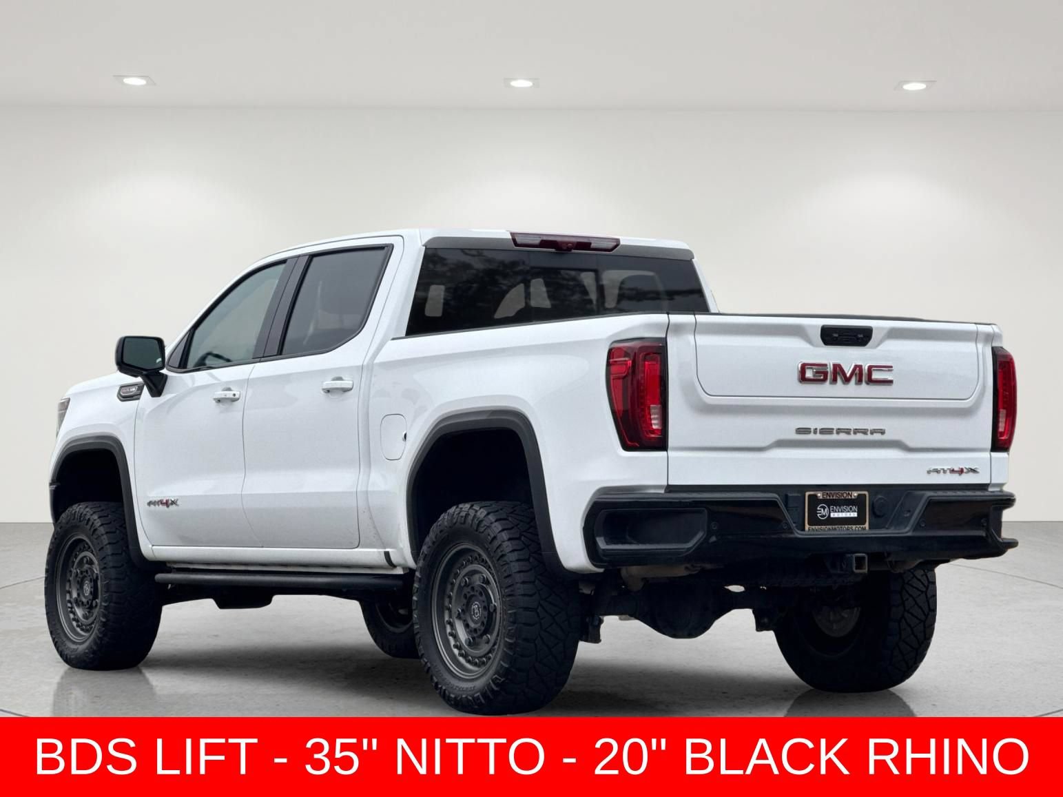 Used 2024 GMC Sierra 1500 AT4X AWD/4WD image 4