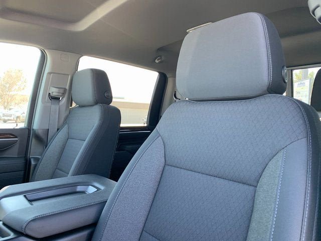 New 2026 GMC Sierra 2500 SLE w/ Max Trailering Package AWD/4WD image 18