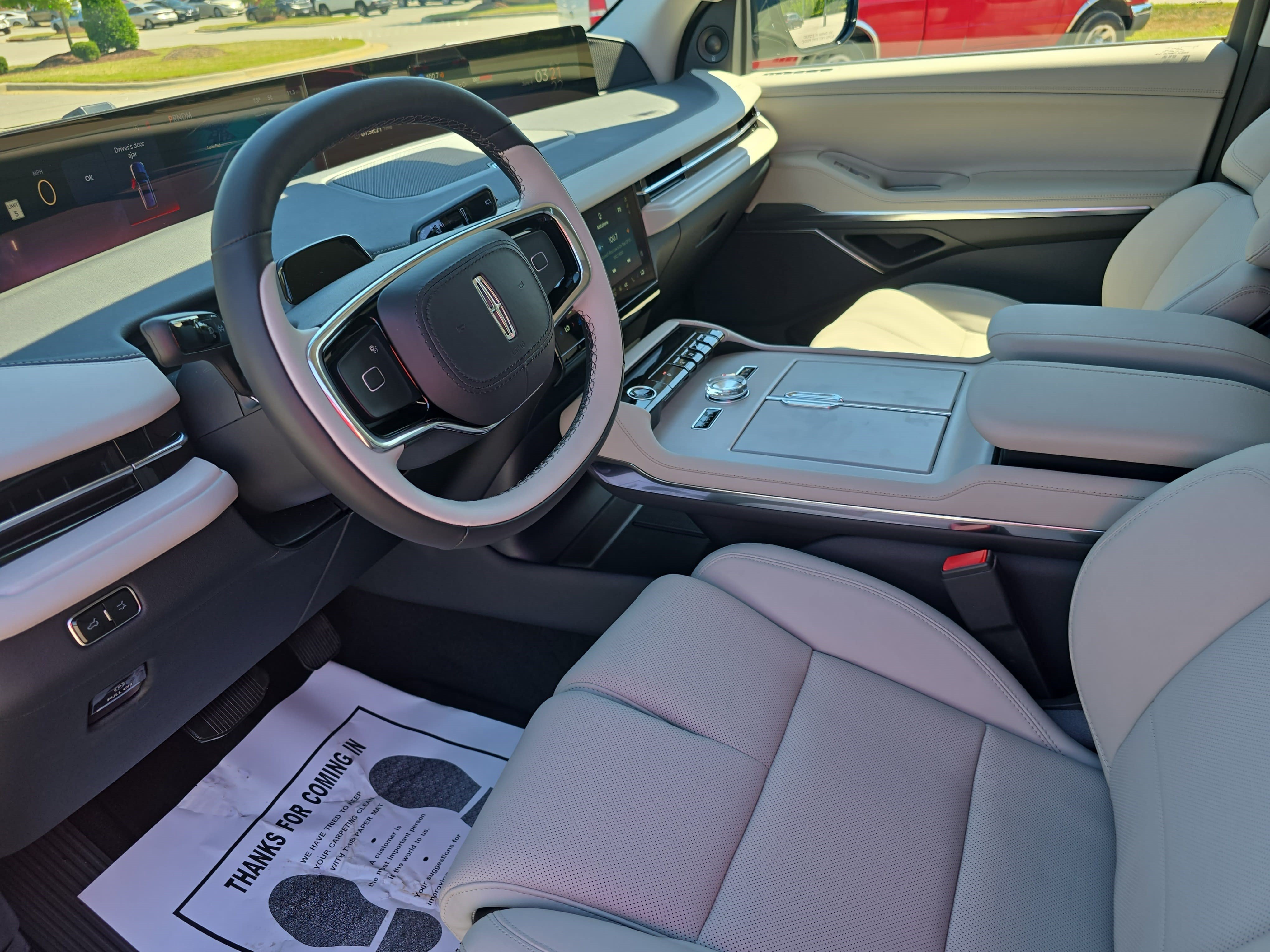 New 2026 Lincoln Navigator Premiere AWD/4WD image 15
