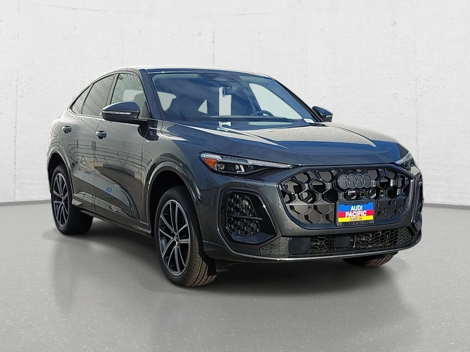New 2026 Audi Q5 Premium Plus AWD/4WD image 3