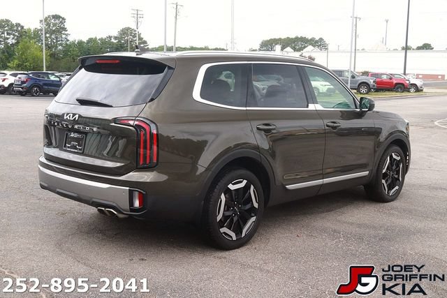 Certified 2025 Kia Telluride EX FWD image 7