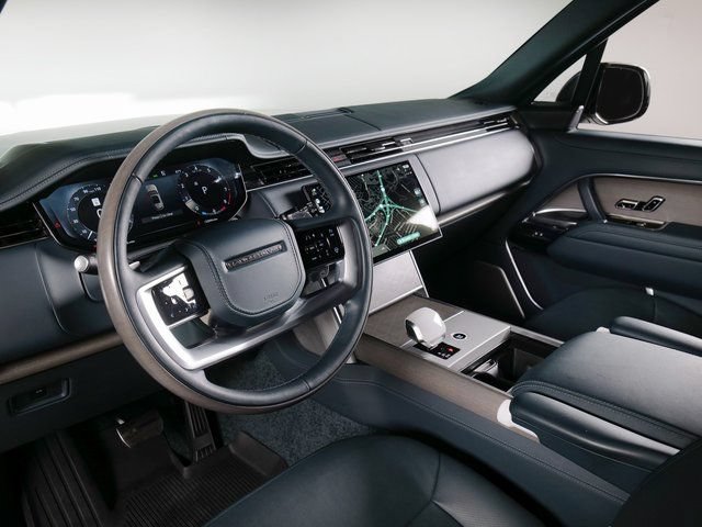 Certified 2024 Land Rover Range Rover SV AWD/4WD image 16