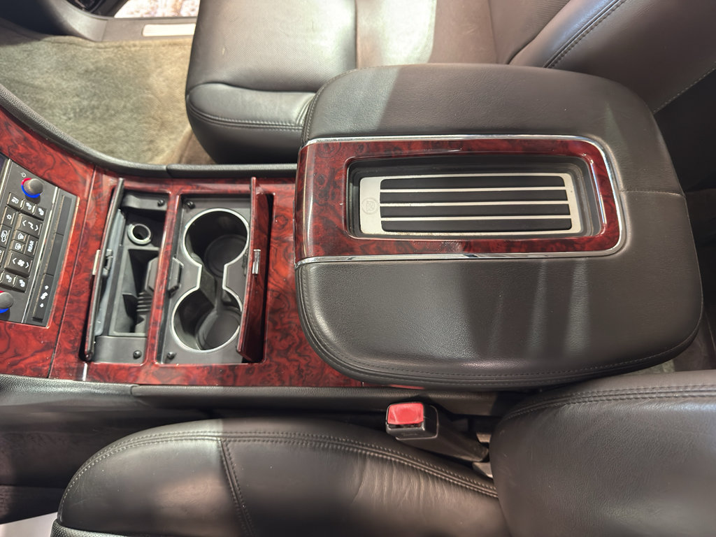 Used 2014 Cadillac Escalade Luxury AWD/4WD image 19