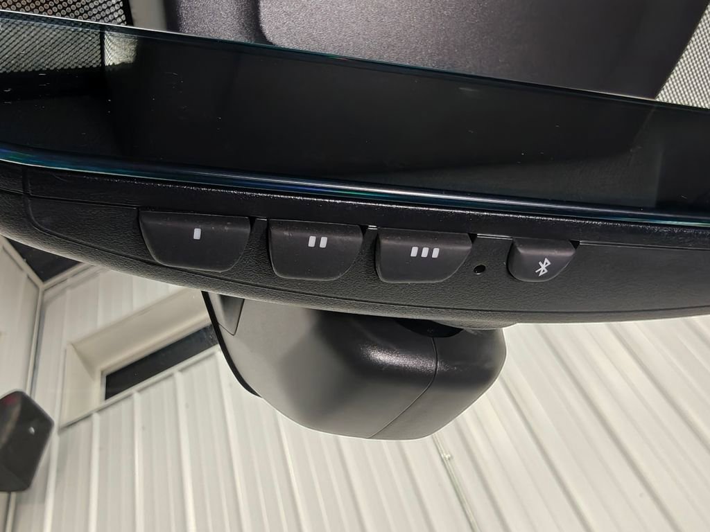 Used 2022 Volkswagen GTI SE image 11