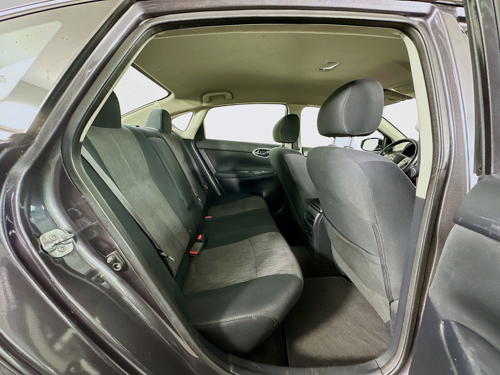 Used 2015 Nissan Sentra SV FWD image 24