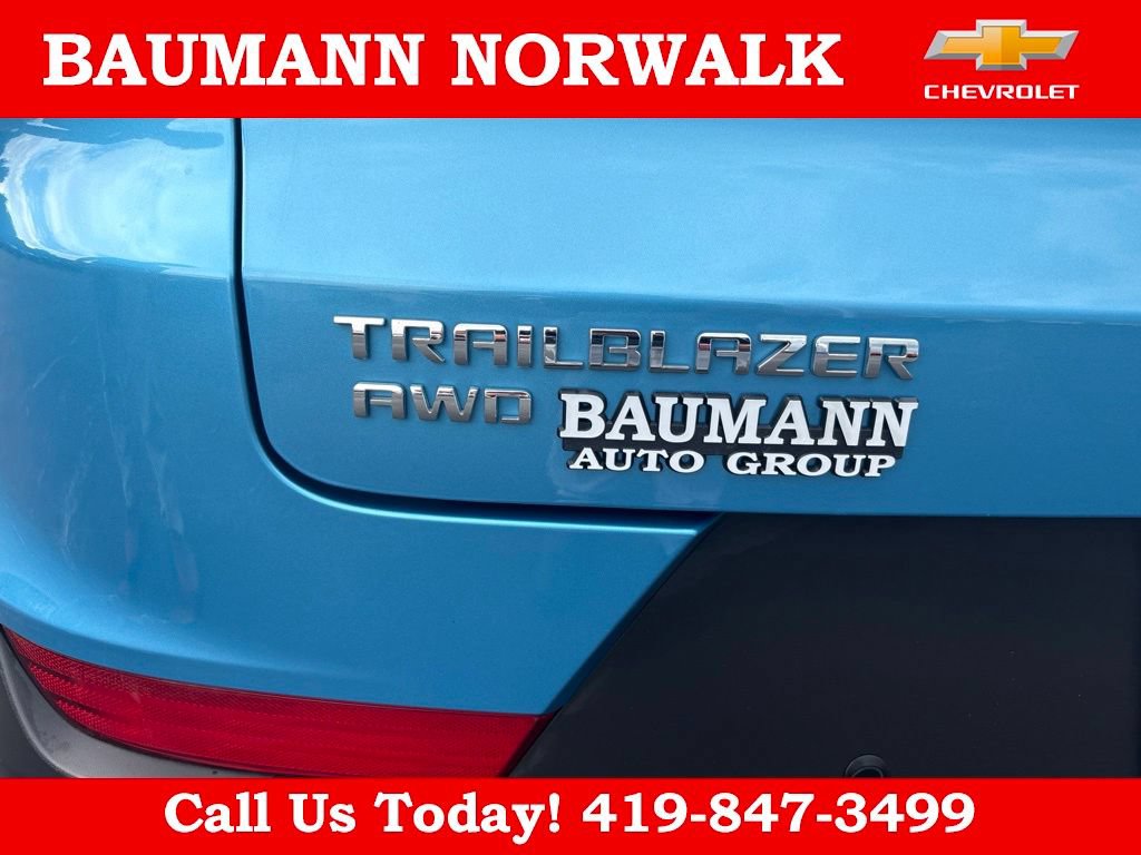 Used 2025 Chevrolet TrailBlazer ACTIV w/ Convenience Package AWD/4WD image 13