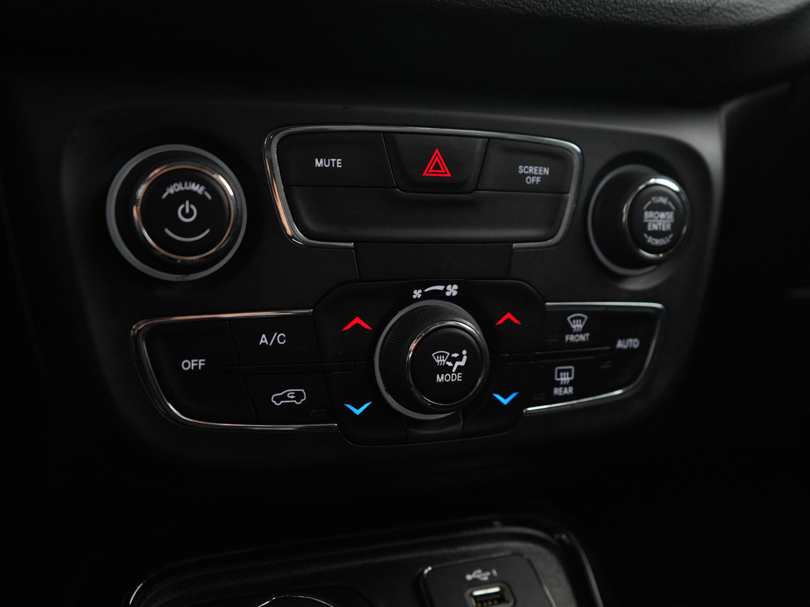 Used 2020 Jeep Compass Limited AWD/4WD image 24