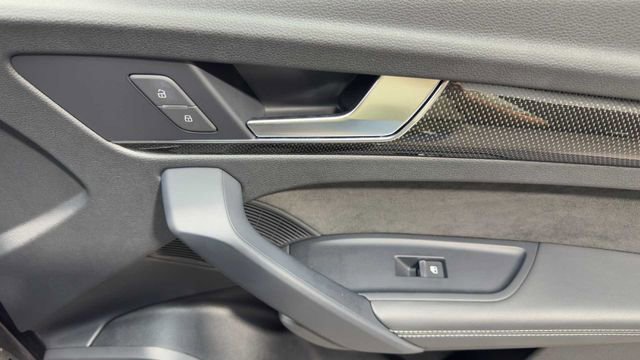 Used 2020 Audi SQ5 Premium Plus image 14