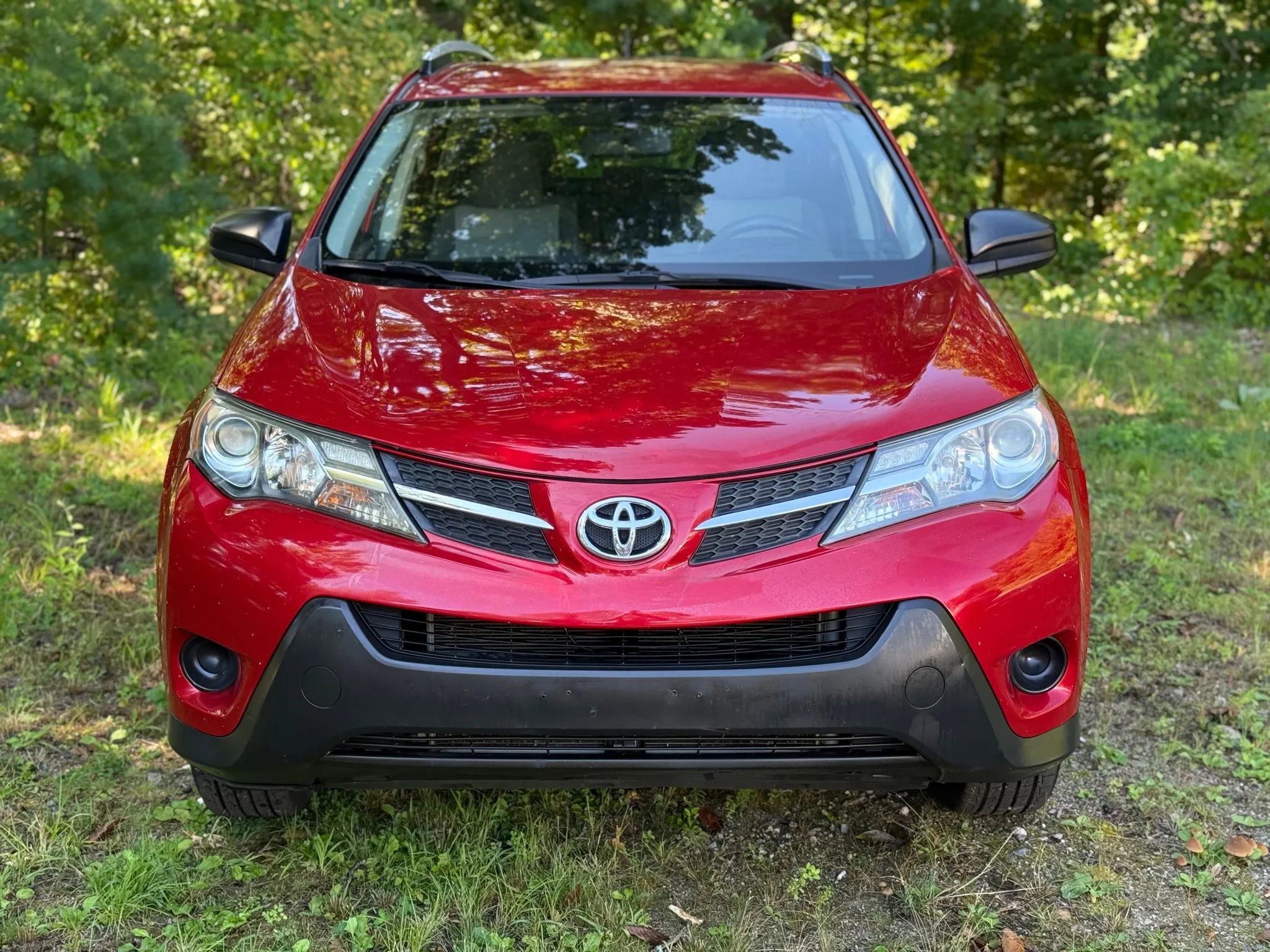 Used 2015 Toyota RAV4 LE image 2