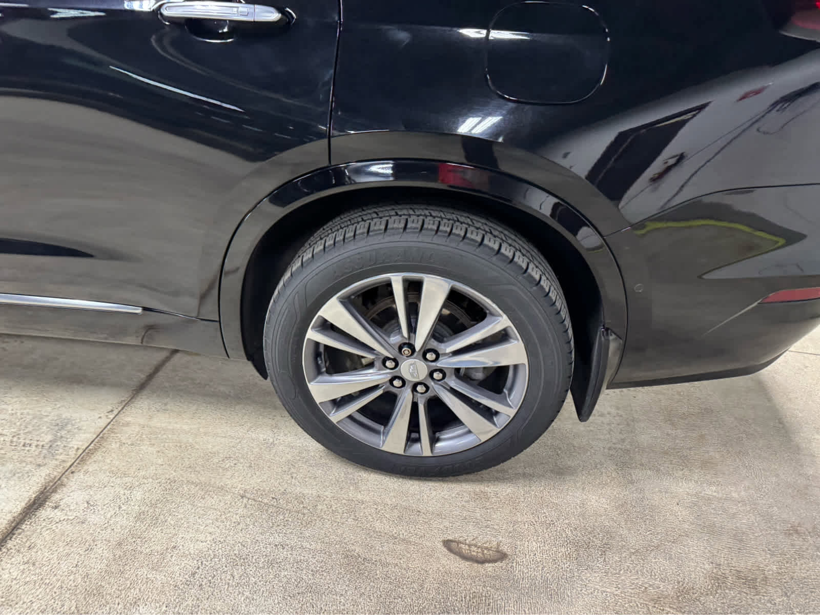 Used 2020 Cadillac XT6 Premium Luxury w/ Platinum Package image 9