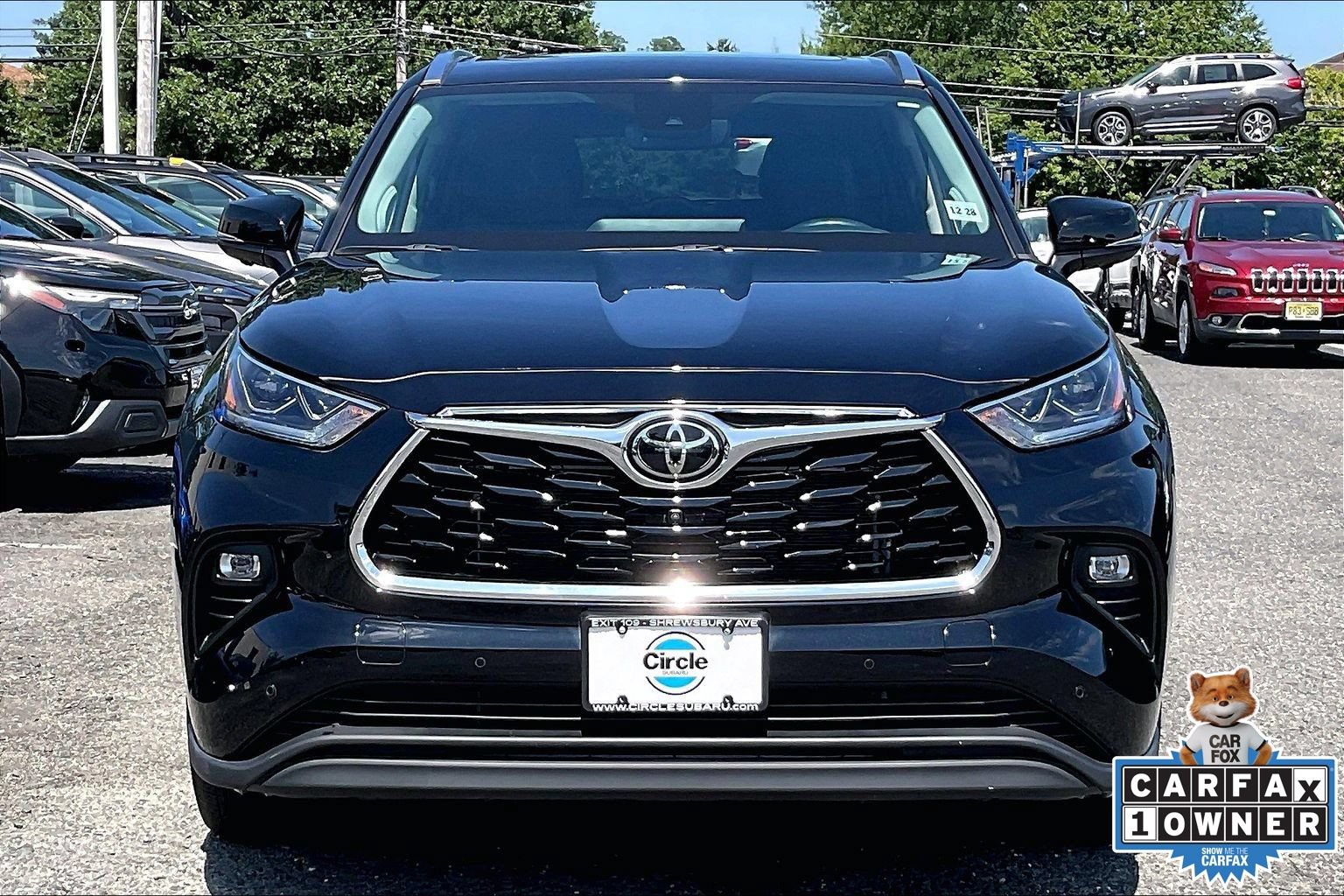 Used 2023 Toyota Highlander Limited AWD/4WD image 3