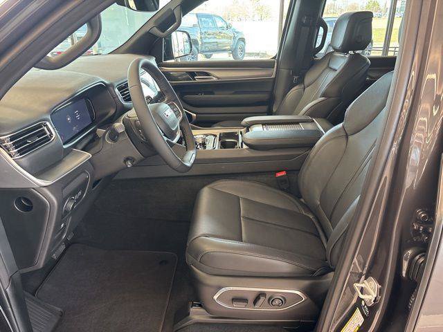 New 2026 Jeep Grand Wagoneer Limited w/ Premium Group II AWD/4WD image 6