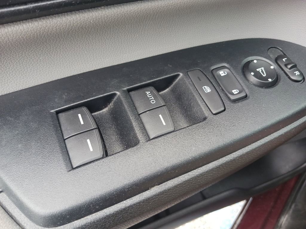 Used 2019 Honda CR-V LX image 23