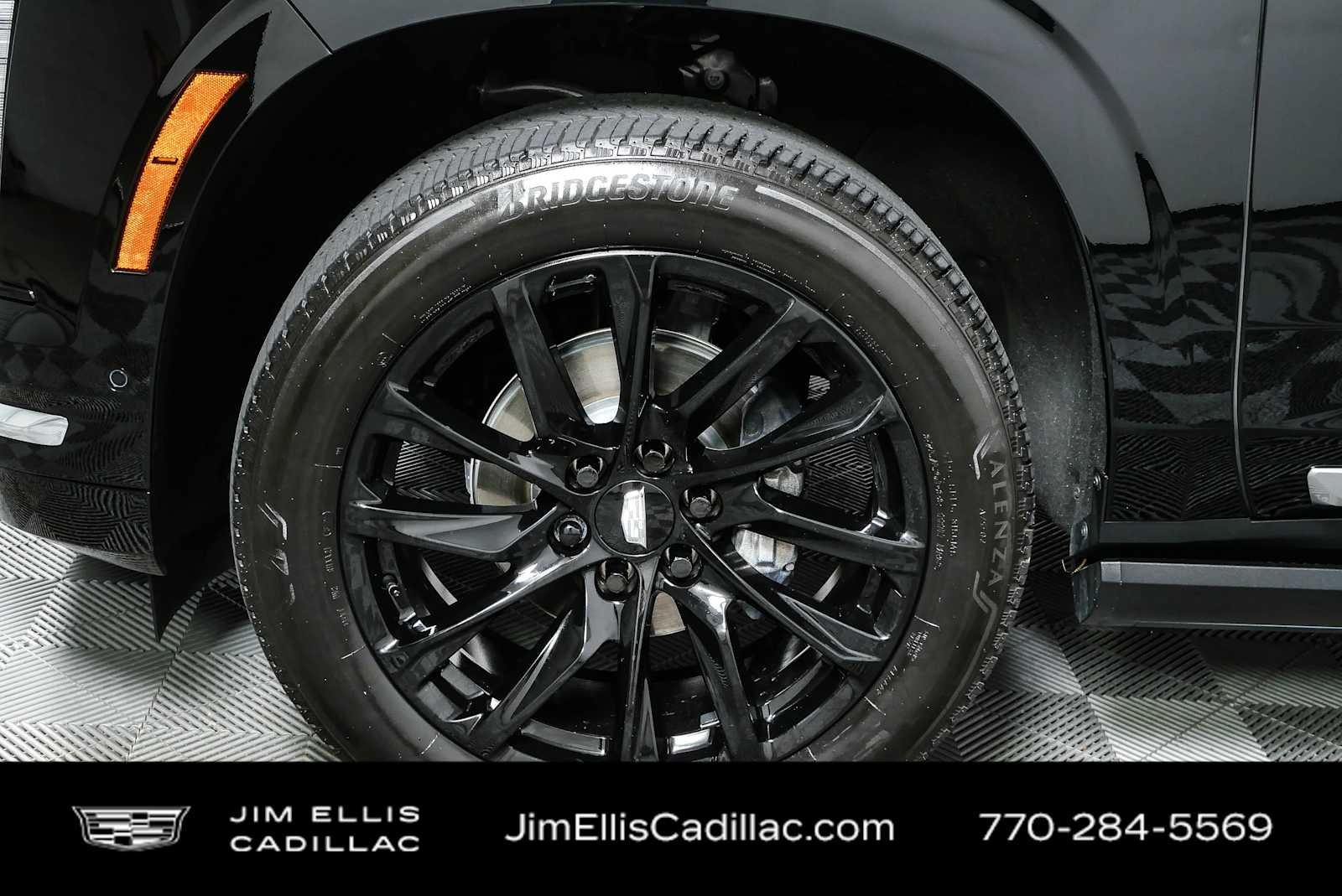 Used 2025 Cadillac Escalade Premium Luxury RWD image 41