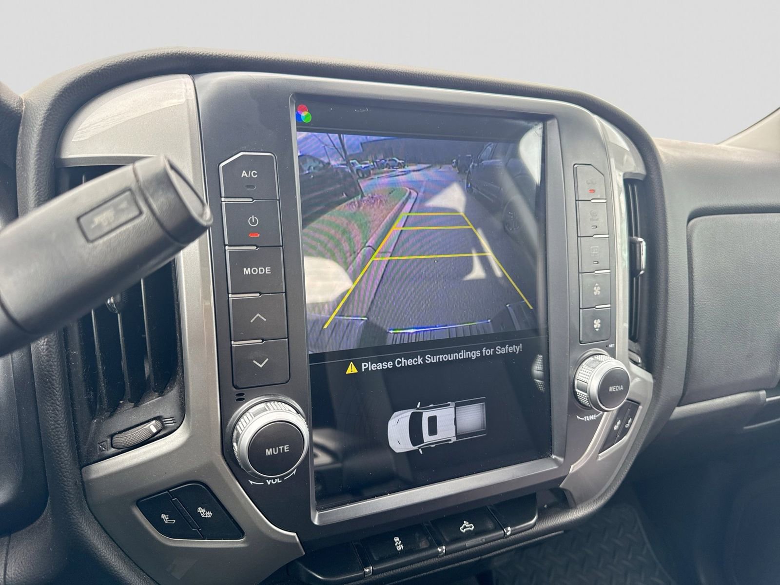 Used 2015 Chevrolet Silverado 1500 LT AWD/4WD image 28