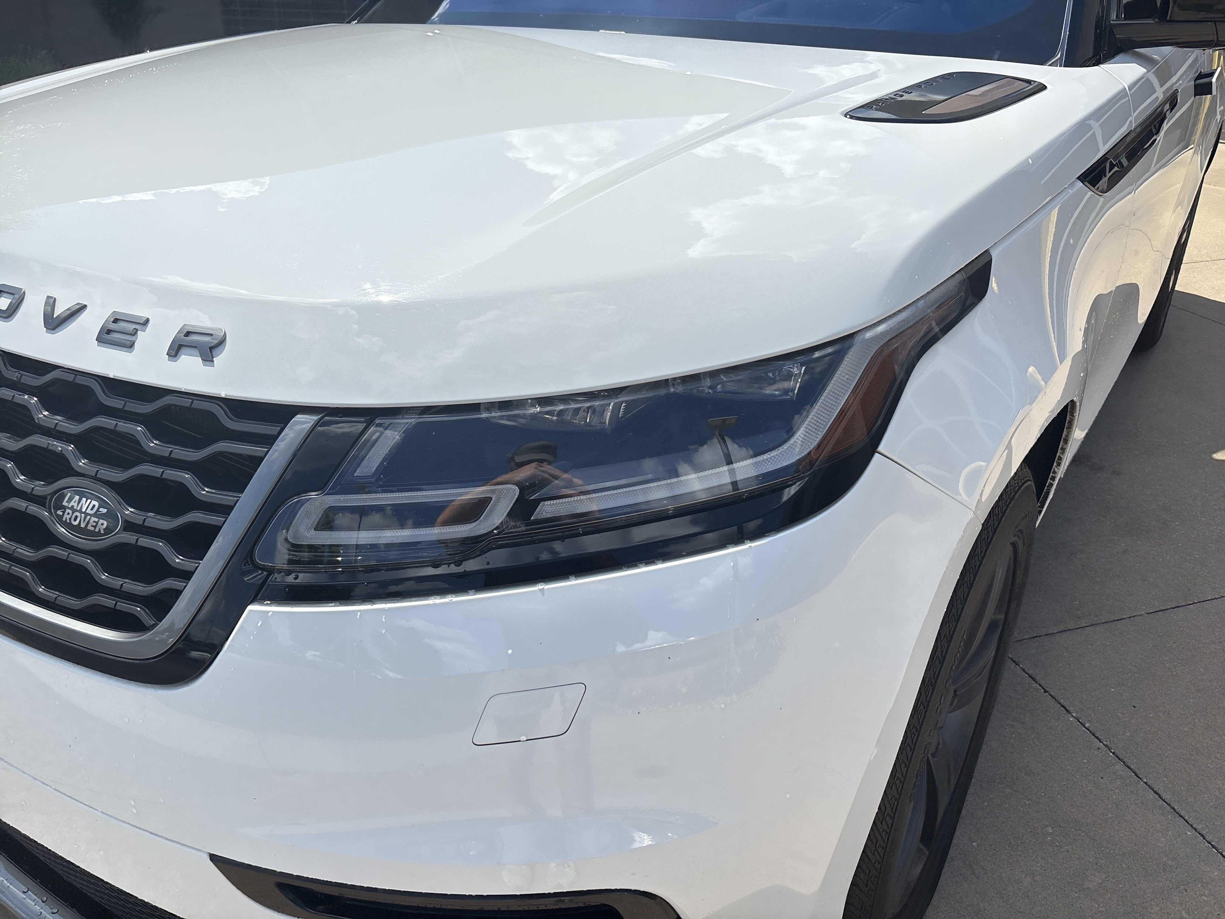 Used 2020 Land Rover Range Rover Velar R-Dynamic S AWD/4WD image 6