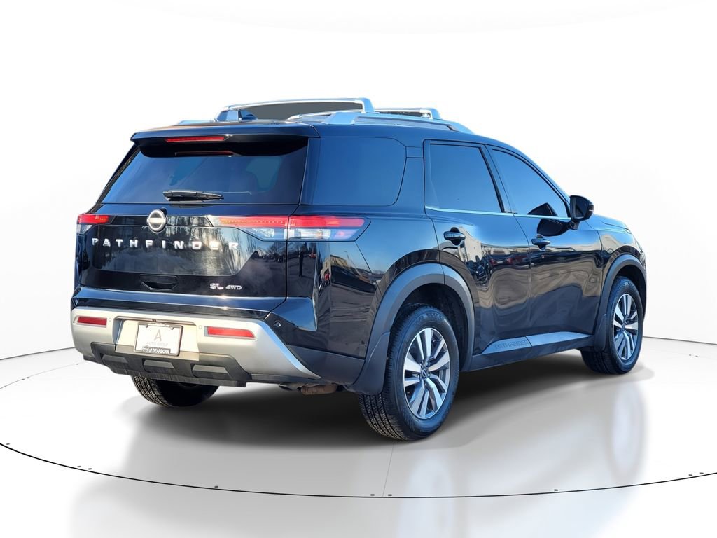 Used 2023 Nissan Pathfinder SL image 3