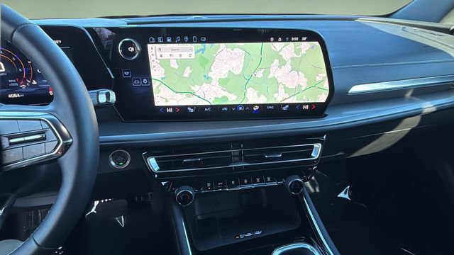 Certified 2025 Chevrolet Traverse LT image 25