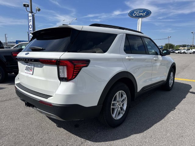 New 2026 Ford Explorer Active w/ Active Comfort Package RWD image 5