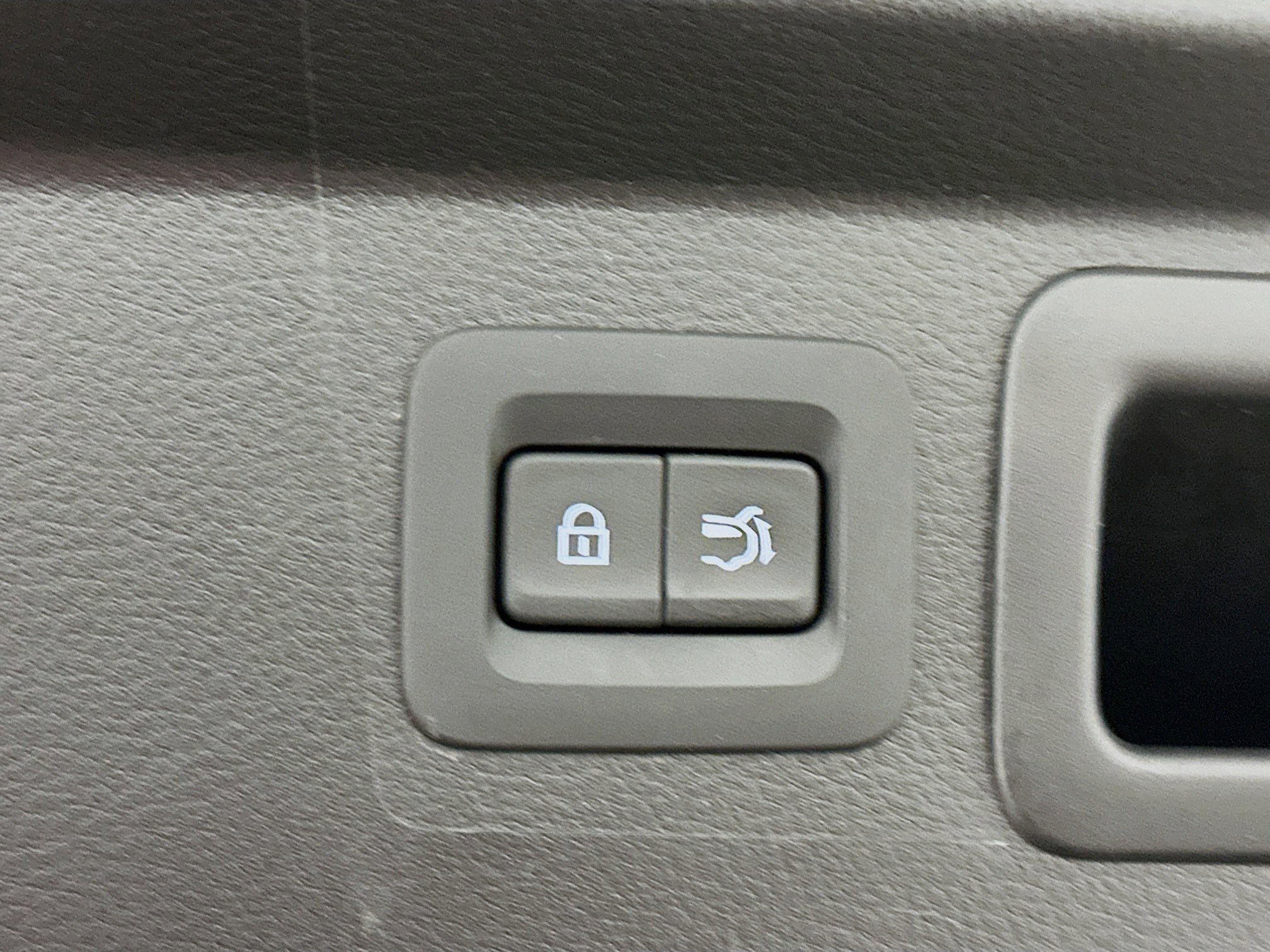 Used 2025 MAZDA CX-50 AWD 2.5 S w/ Premium Package image 32