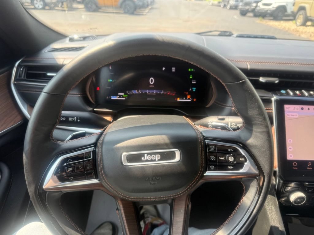 Certified 2023 Jeep Grand Cherokee Summit w/ Advanced Protech Group IV AWD/4WD image 21