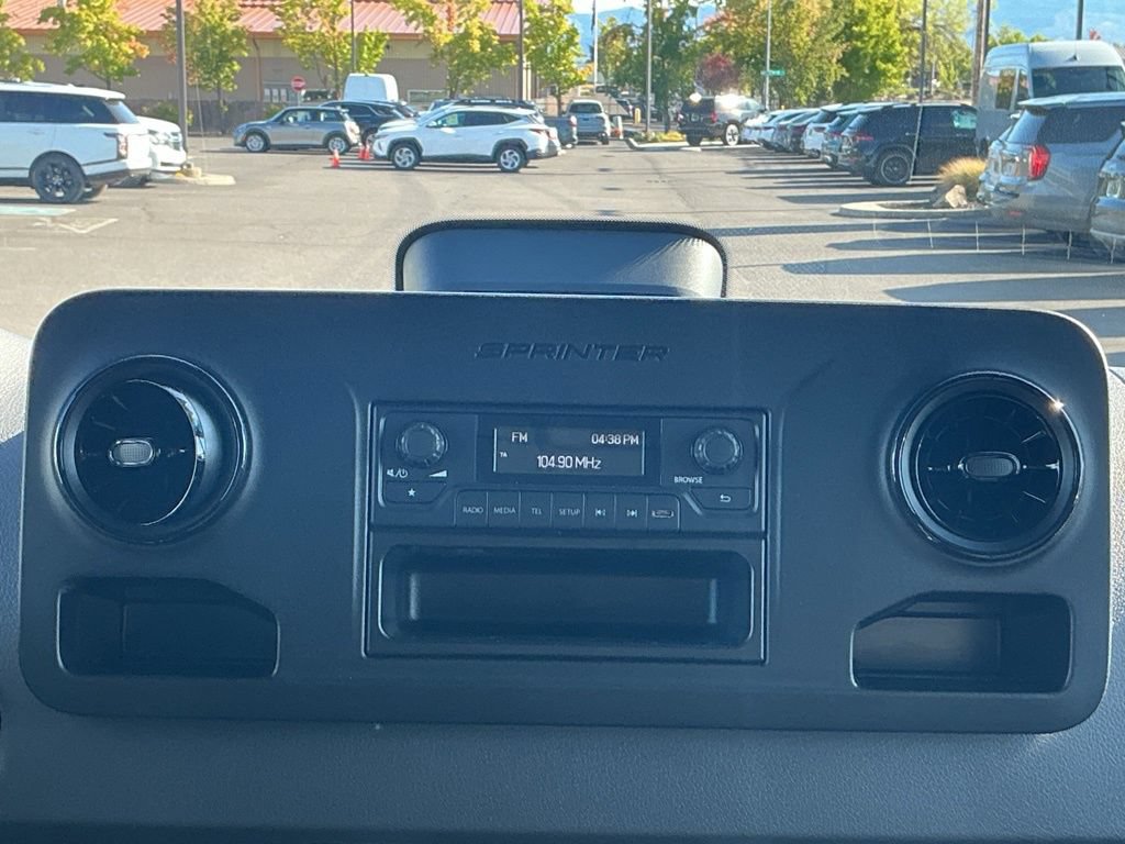 Used 2025 Mercedes-Benz Sprinter 2500 image 24