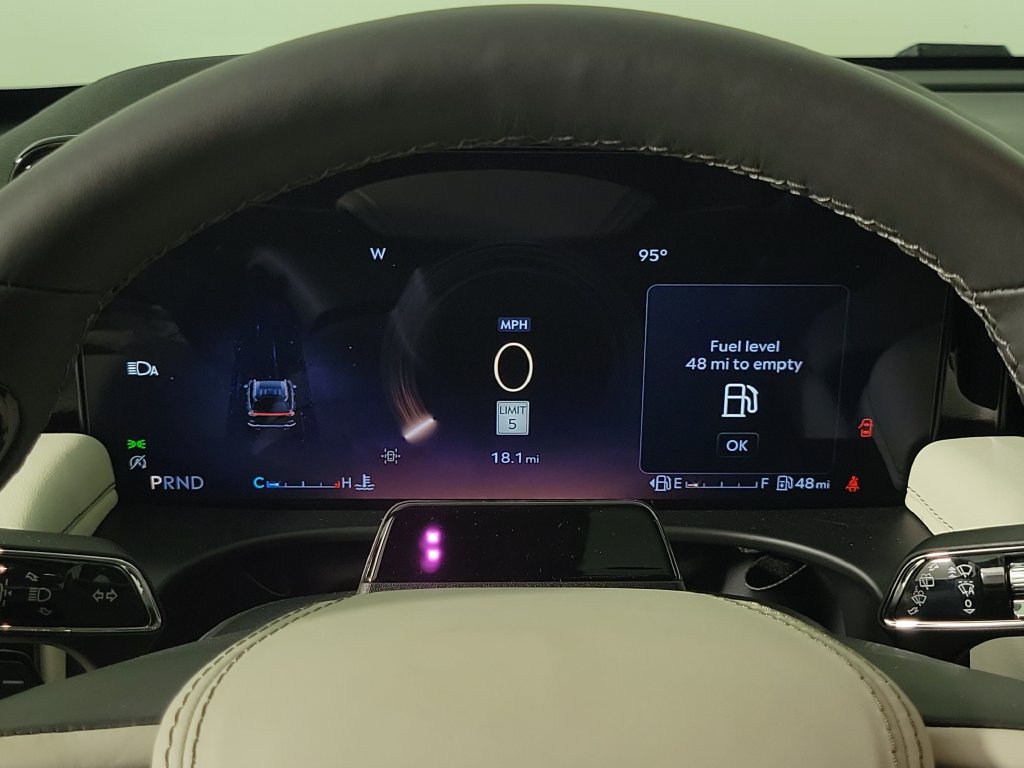 New 2026 Lincoln Aviator 2WD w/ Jet Appearance Package image 24