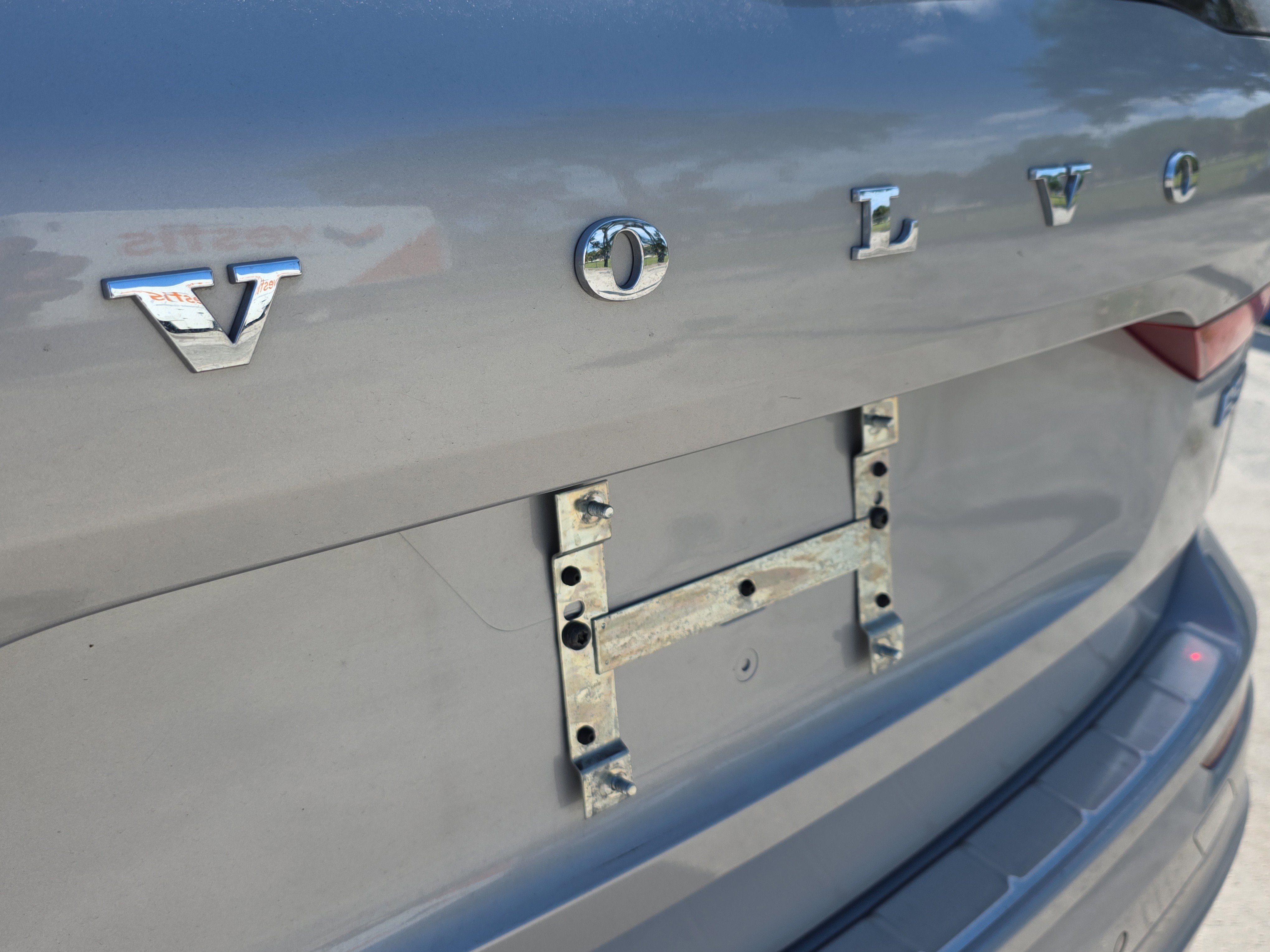 Used 2024 Volvo XC60 B5 Plus w/ Protection Package Premier AWD/4WD image 9