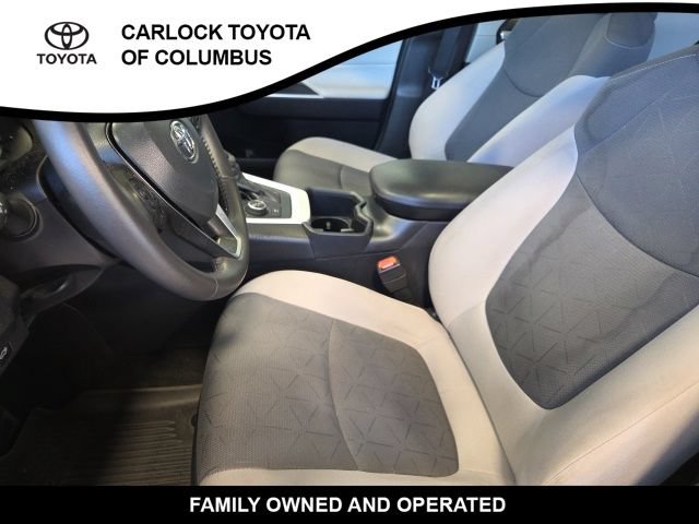 Used 2025 Toyota RAV4 XLE w/ Convenience Package AWD/4WD image 12