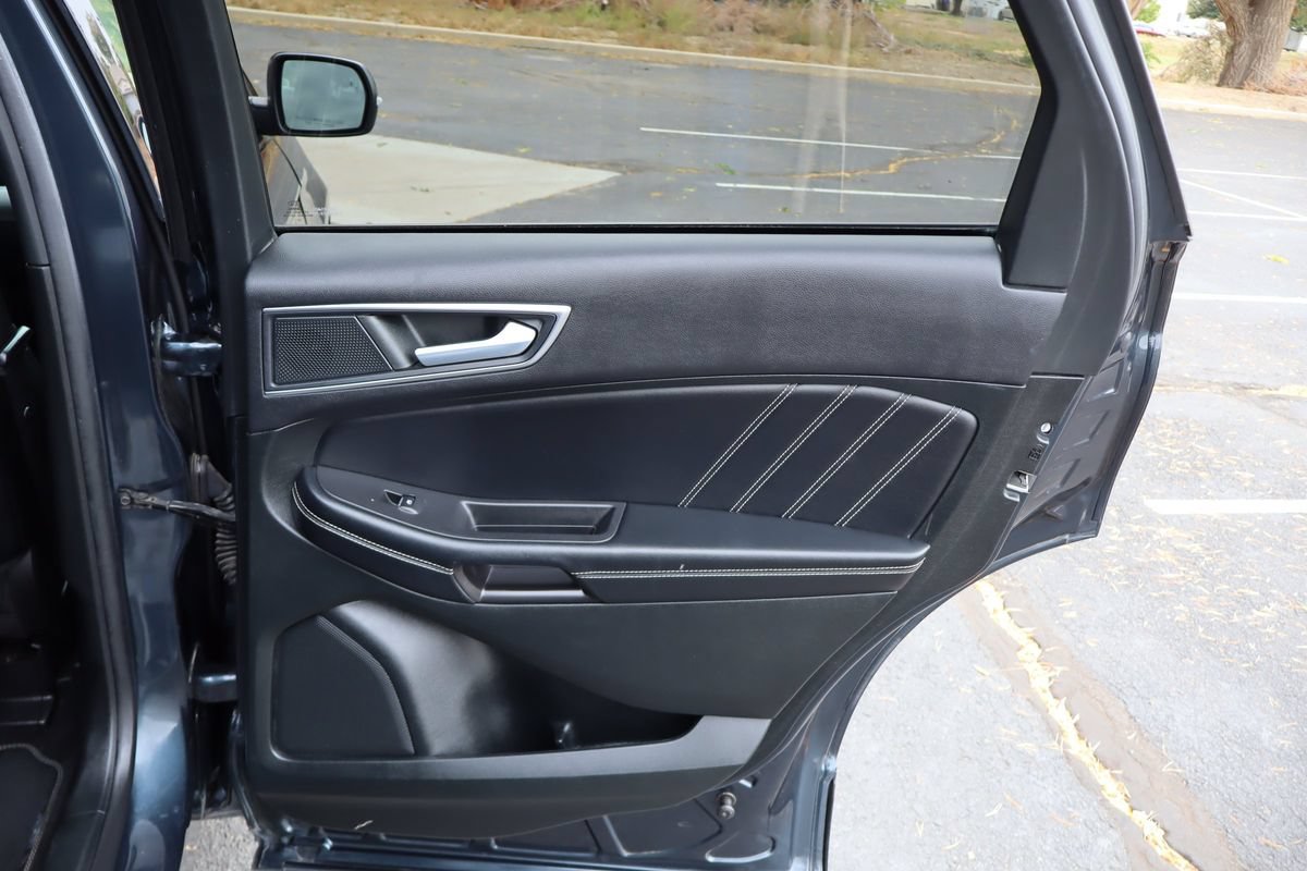 Used 2023 Ford Edge ST AWD/4WD image 25