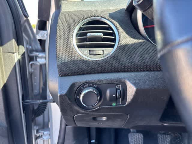 Used 2011 Chevrolet Cruze Eco FWD image 10
