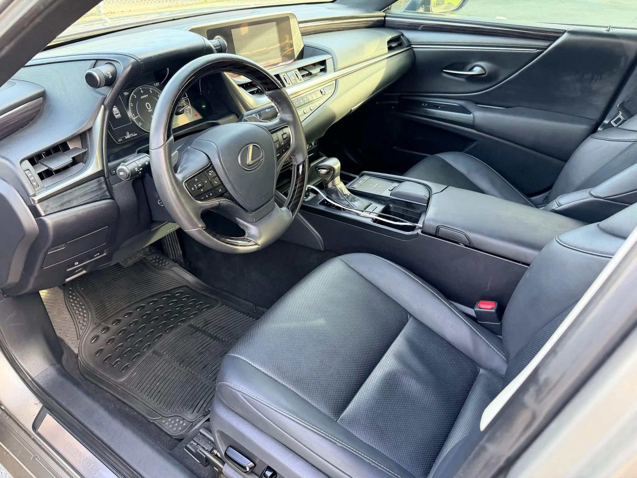 Used 2021 Lexus ES 250 w/ Premium Package AWD/4WD image 9