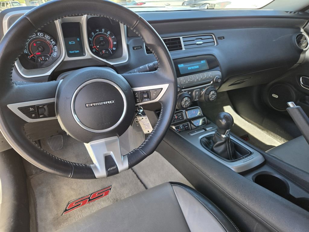Used 2011 Chevrolet Camaro SS image 15