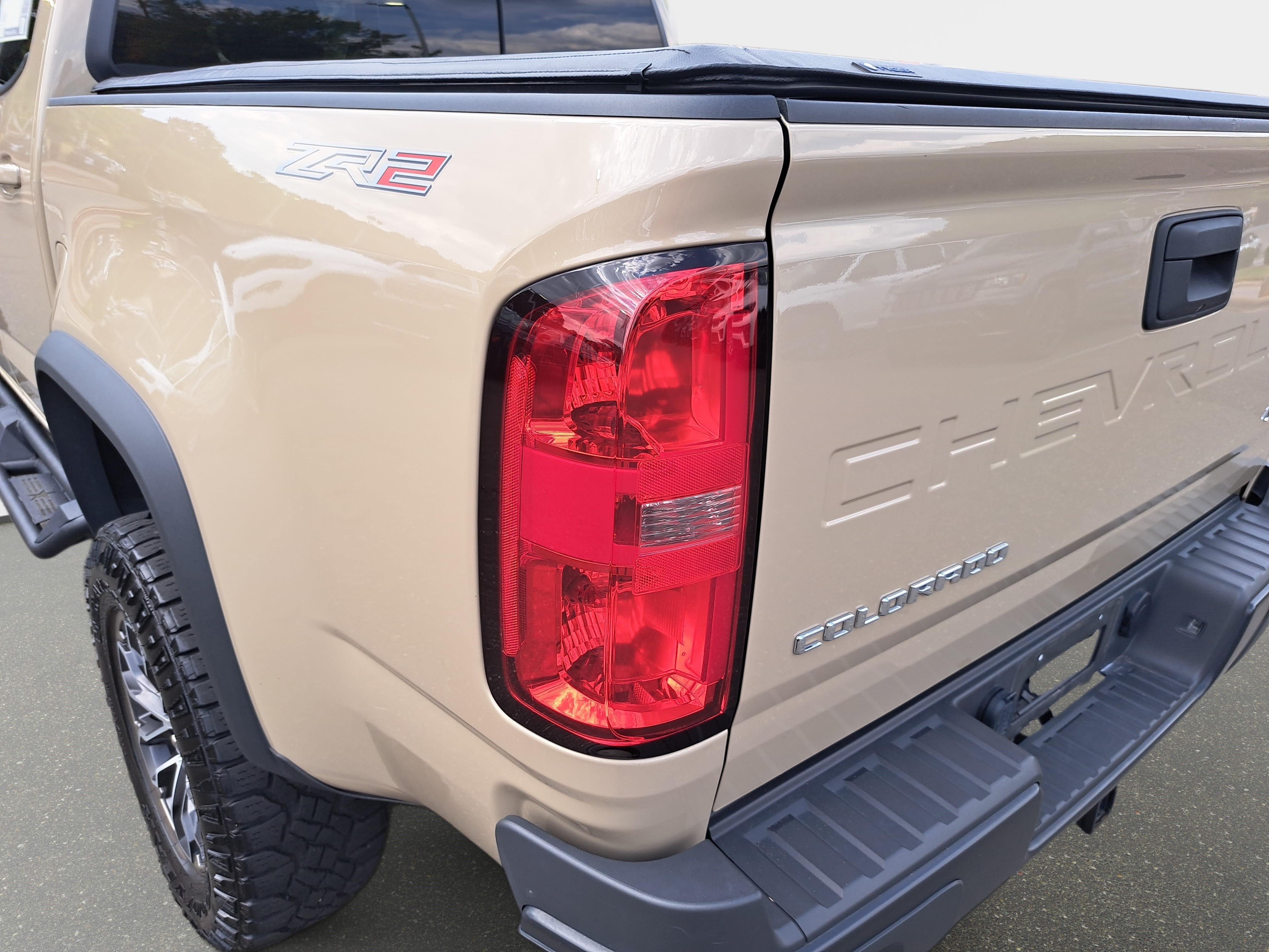 Used 2022 Chevrolet Colorado ZR2 AWD/4WD image 32