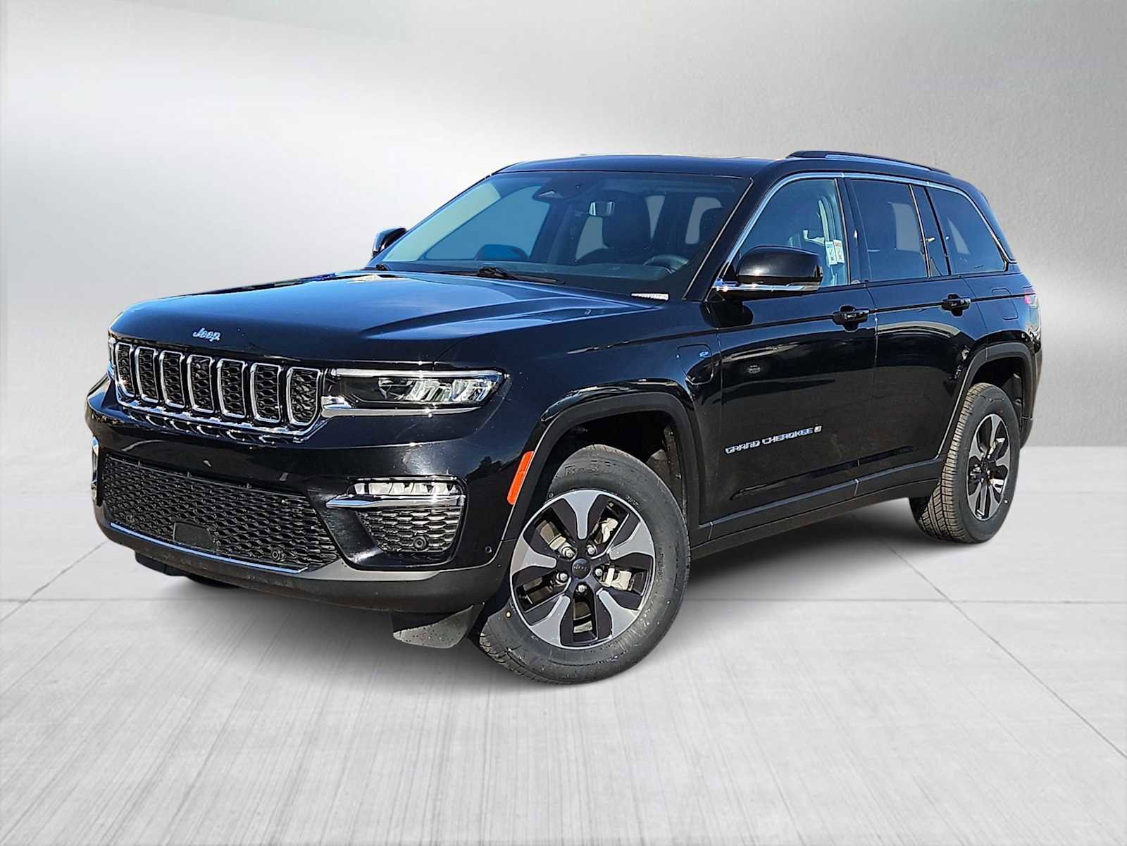 Used 2022 Jeep Grand Cherokee Limited 4xe w/ Luxury Tech Group II image 1