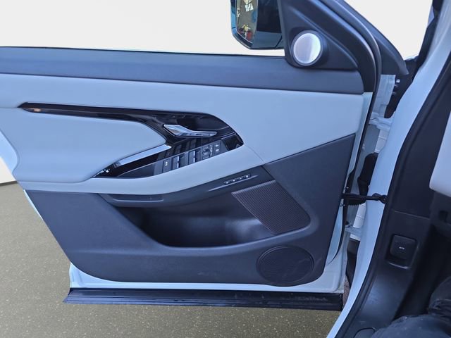 Certified 2025 Land Rover Range Rover Evoque Dynamic SE image 26