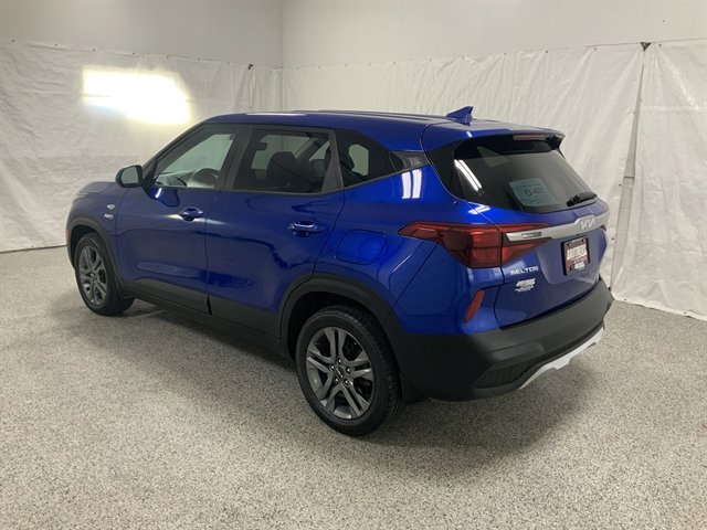 Used 2022 Kia Seltos LX image 7