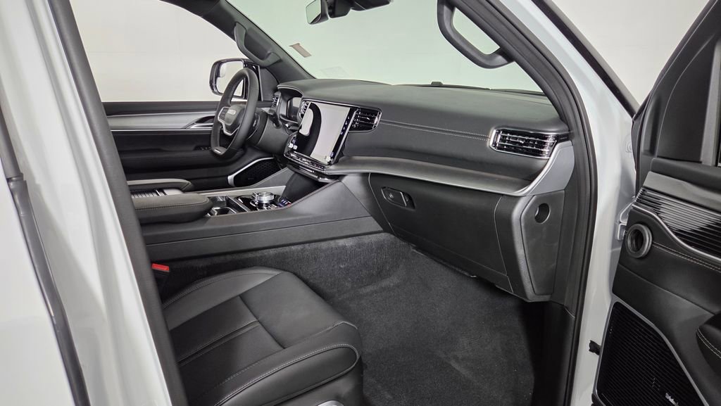 New 2025 Jeep Wagoneer Series III image 41