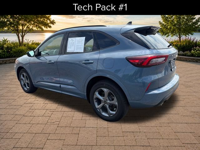 Used 2023 Ford Escape ST-Line w/ Tech Pack #1 AWD/4WD image 5