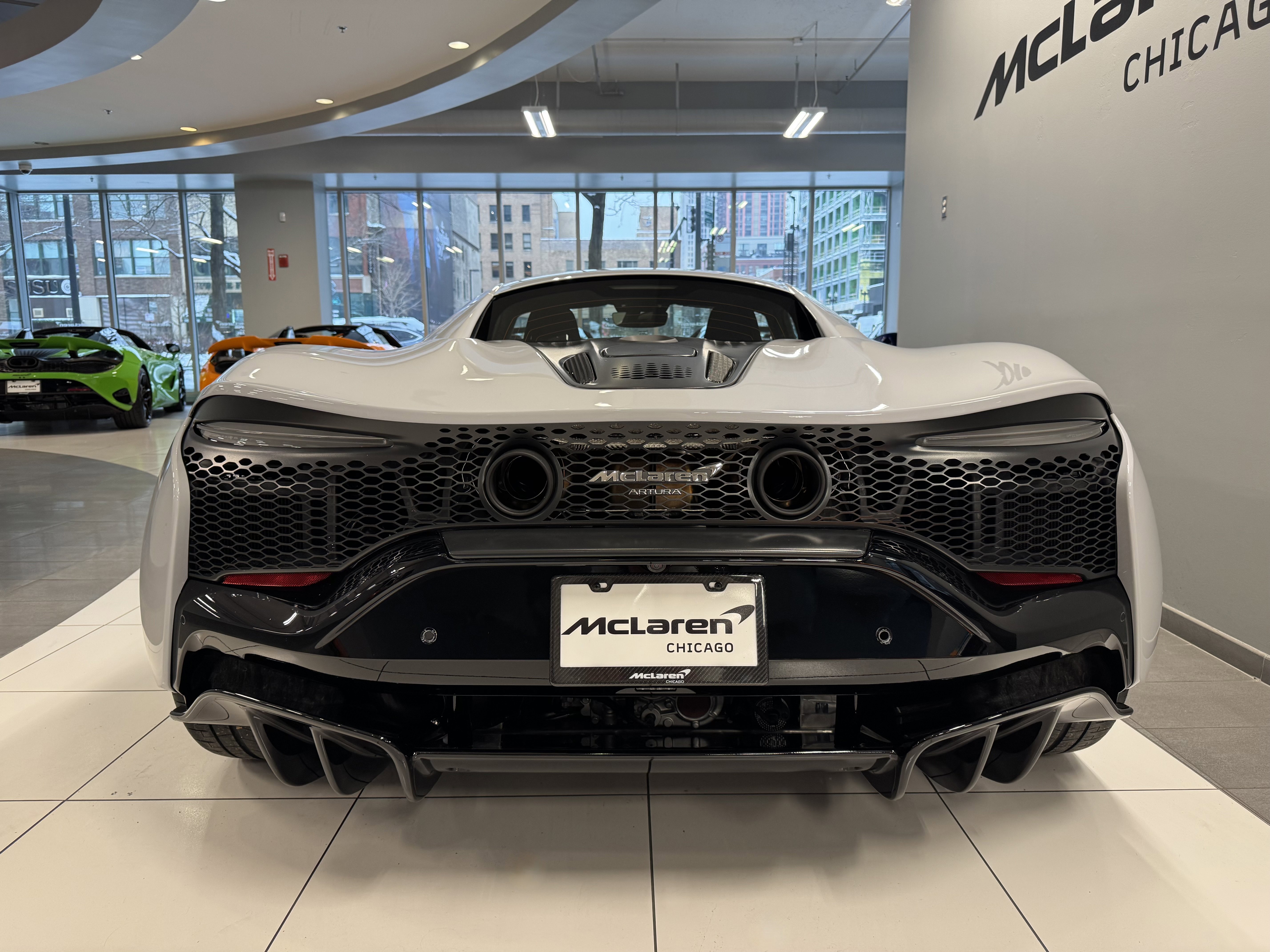 New 2026 McLaren Artura image 4