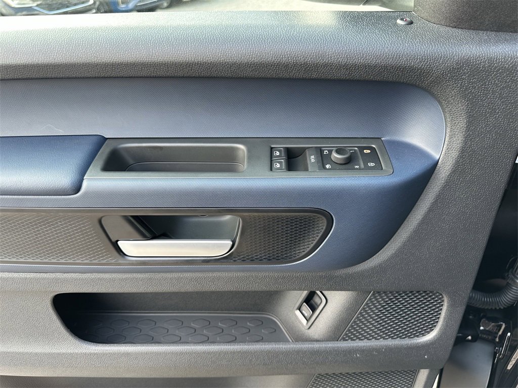 New 2025 Volkswagen ID. Buzz Pro S image 12