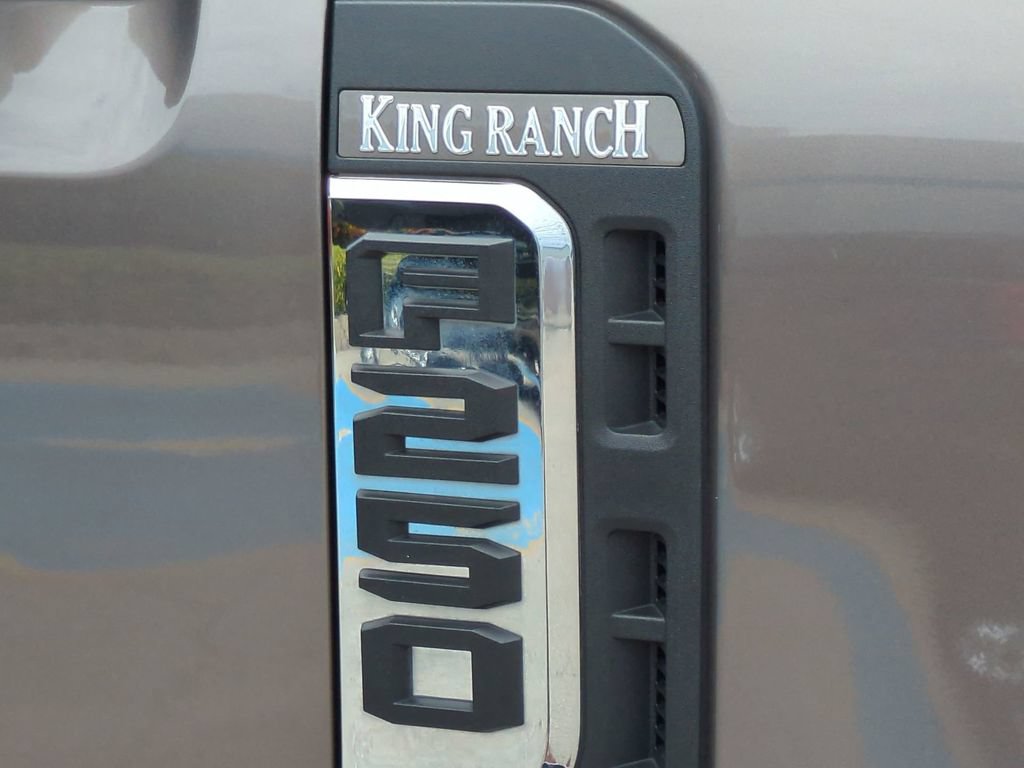 Used 2023 Ford F250 King Ranch w/ Chrome Package AWD/4WD image 13