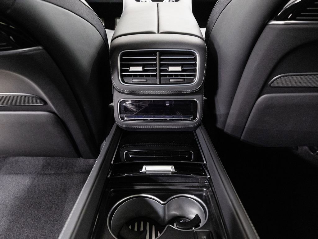 Certified 2024 Mercedes-Benz Maybach GLS 600 4MATIC image 30