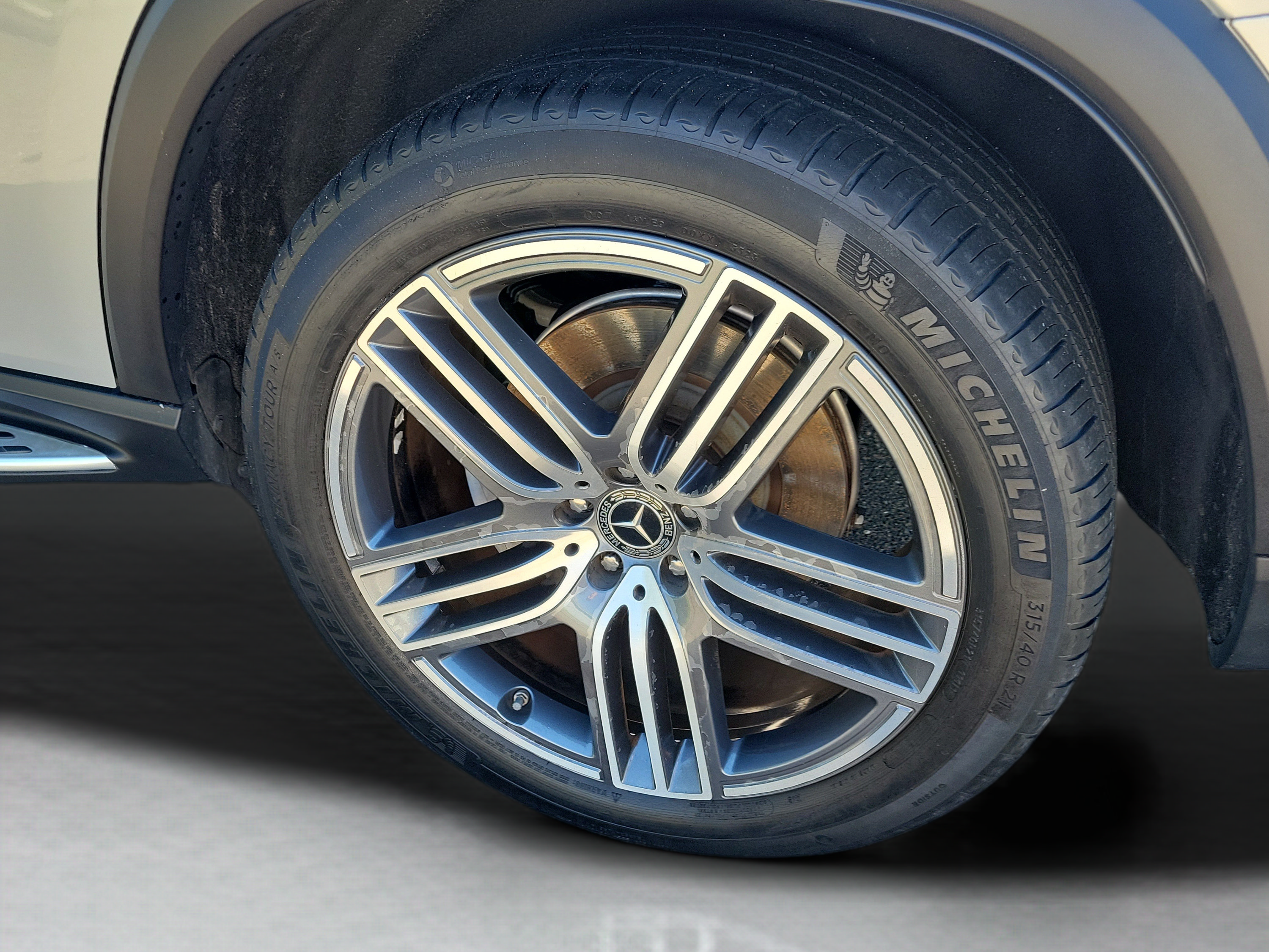 Certified 2021 Mercedes-Benz GLS 450 4MATIC image 31