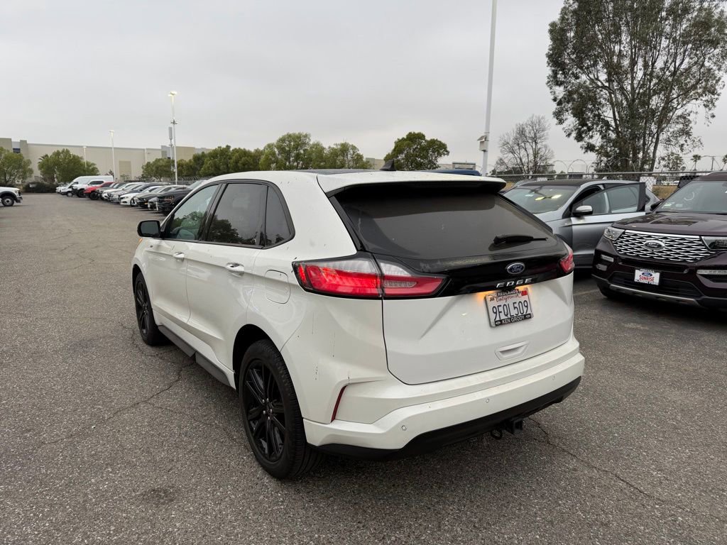 Used 2022 Ford Edge ST-Line w/ Class II Trailer Tow Package image 4