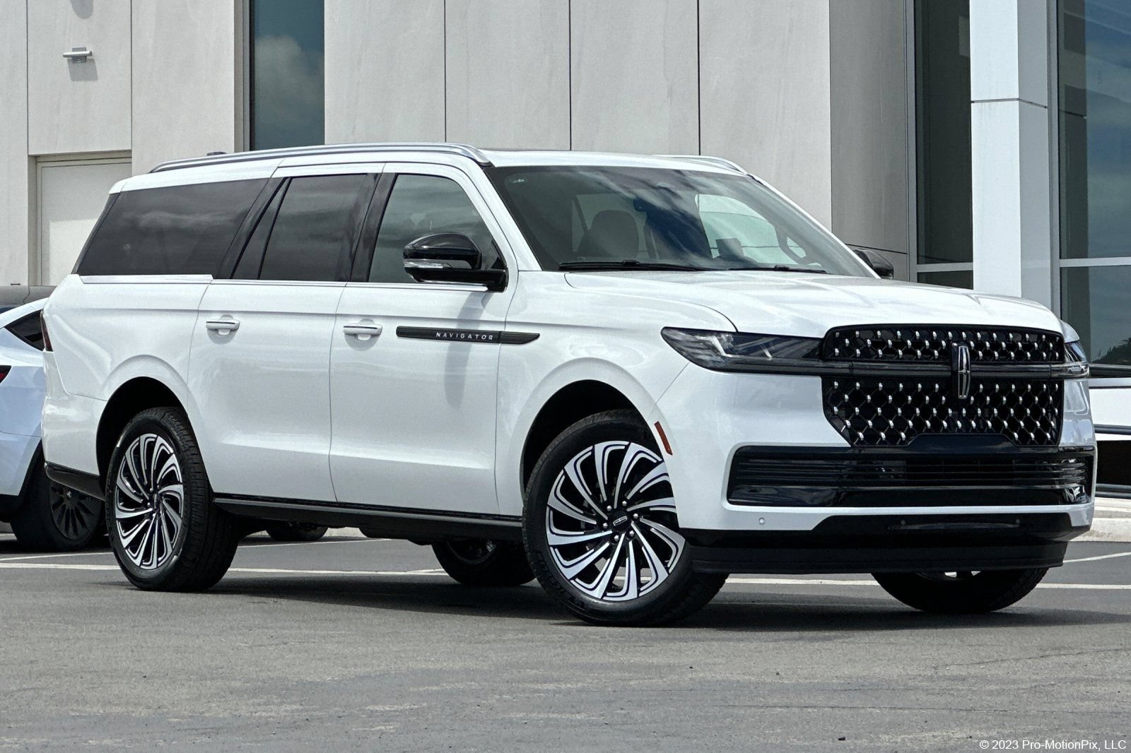 New 2026 Lincoln Navigator L Black Label AWD/4WD video 1