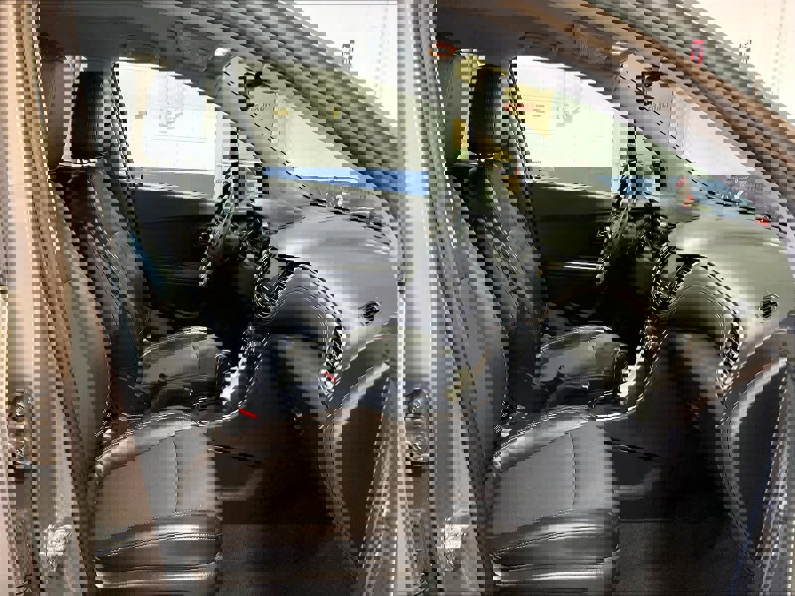 Used 2022 Chevrolet Trax LT w/ Driver Confidence Package AWD/4WD image 11