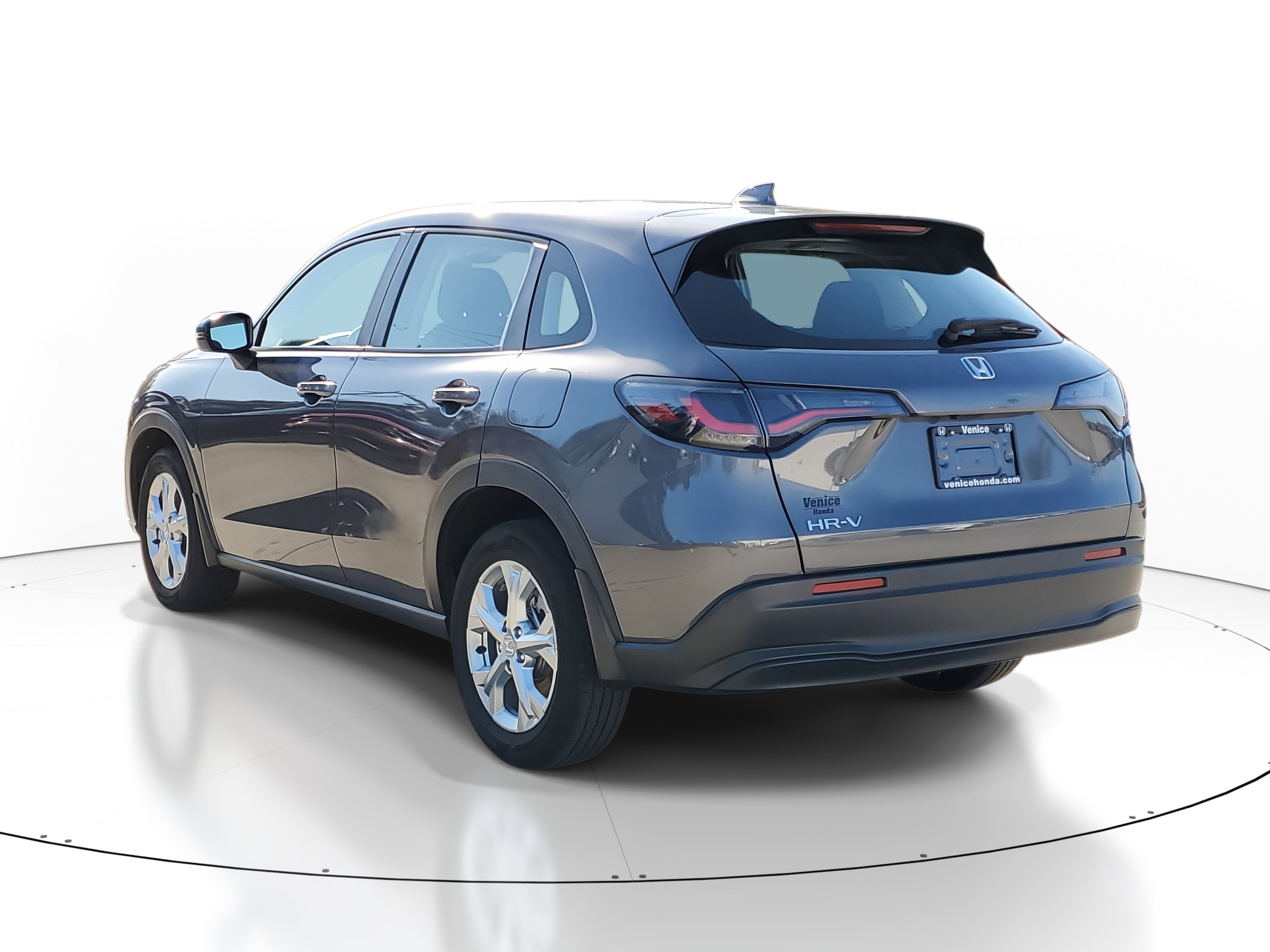 Used 2025 Honda HR-V LX image 3
