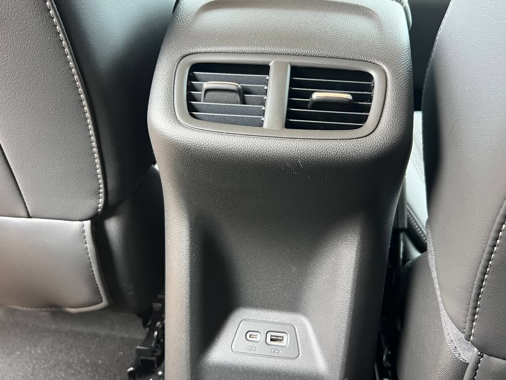 Used 2023 Buick Envision Preferred FWD image 13